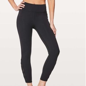 Lululemon Tied To It 7/8 Tight